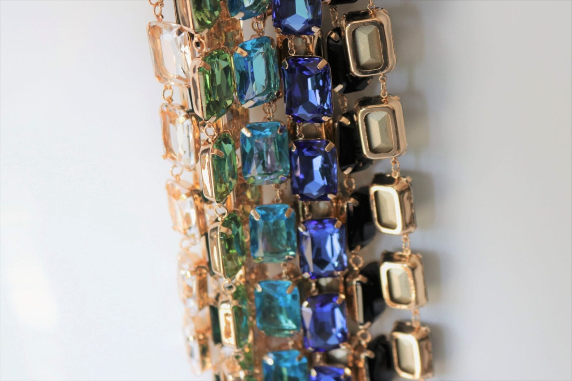 Champagne Necklace in Anna Wintour style - Image 7