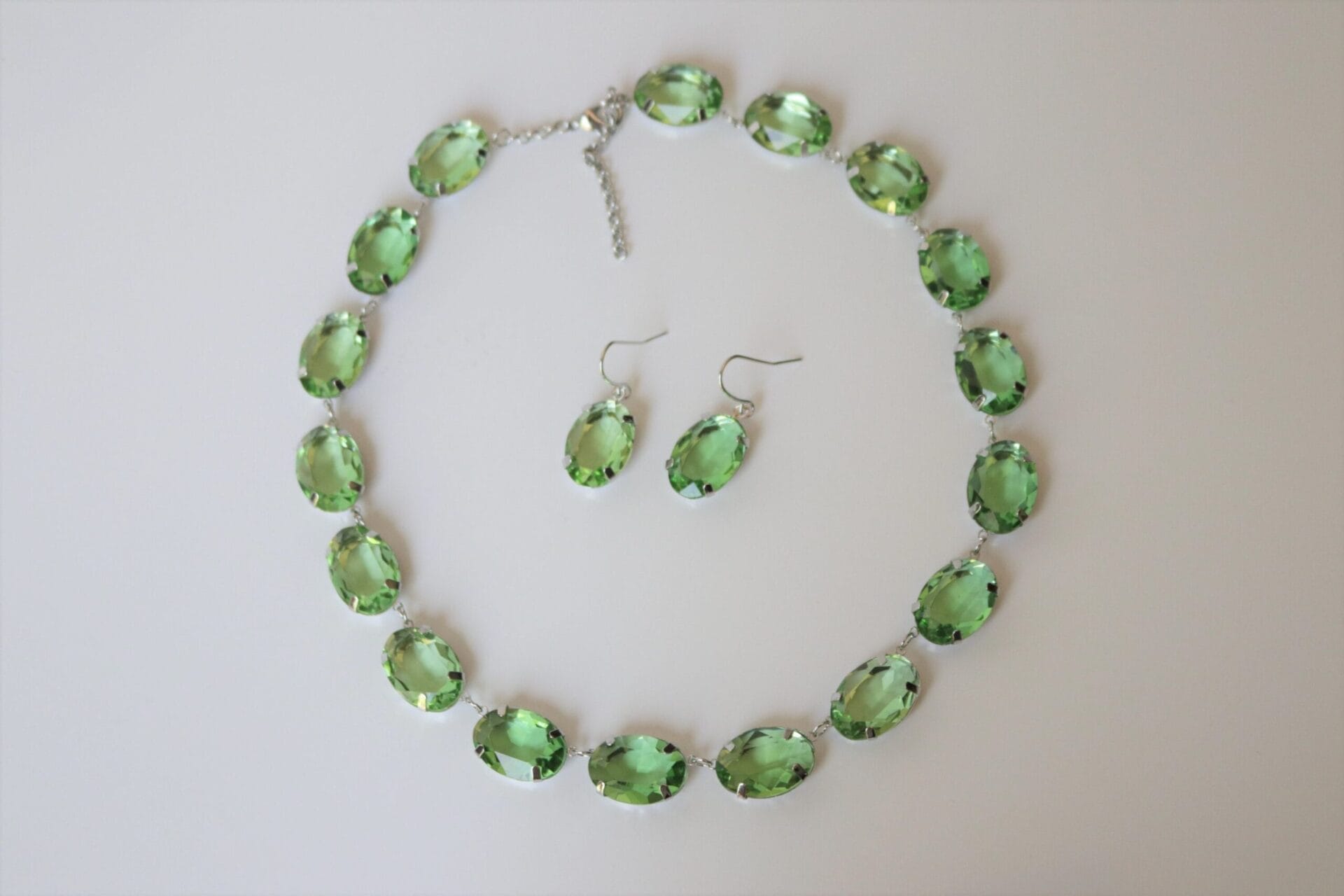 Peridot Green Necklace in Anna Wintour style with Chrysolite Light Green crystals - Image 2