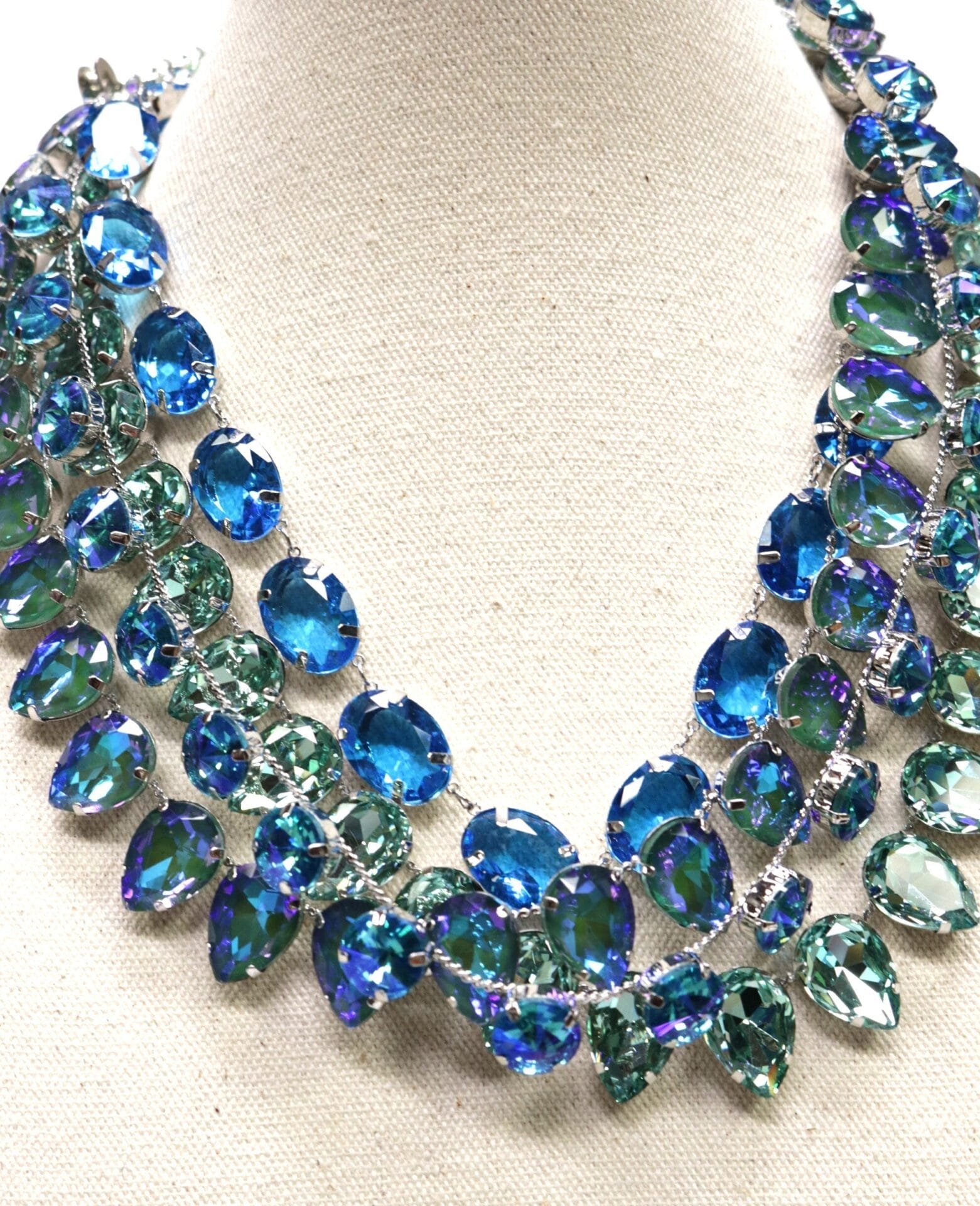 Set of 4 aqua blue, Bermuda blue and Sky Blue necklaces in Anna Wintour style