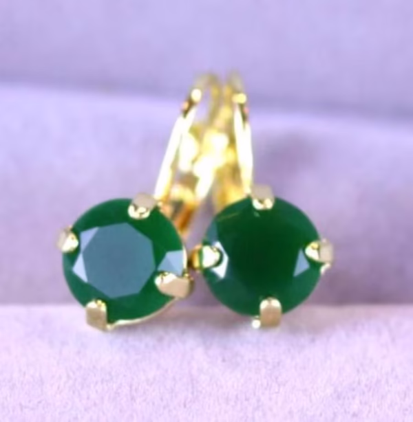 Emerald Earrings Round 8mm